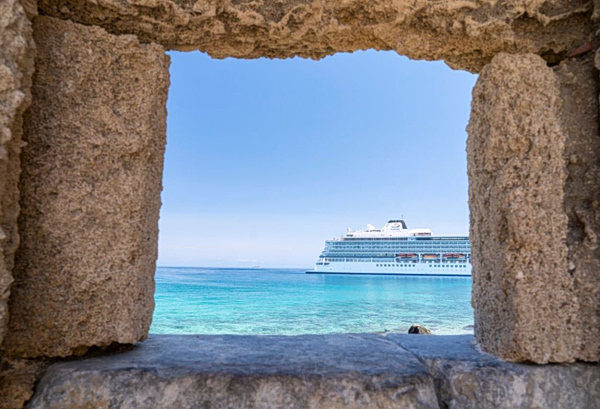 Το 70% των επιβατών κρουαζιέρας διανυκτερεύει σε πόλεις – λιμάνια πριν ή μετά το ταξίδι