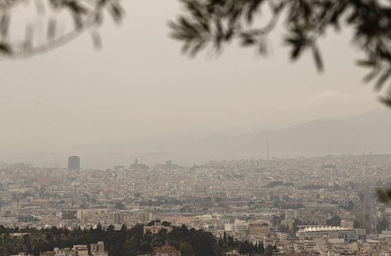Καιρός: Έρχεται ξανά σκόνη από την Αφρική - Ποιες περιοχές θα επηρεαστούν