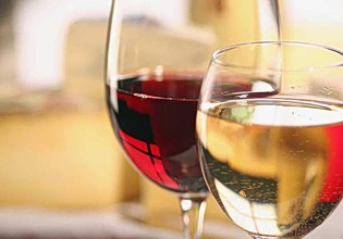 Κρασί: Πώς κινήθηκε η αγορά – Τι άλλαξε τον παγκόσμιο οινικό χάρτη το 2025