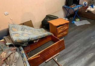 Ρωσία: Γονείς – τέρατα κρατούσαν το 2χρονο παιδί τους μέσα σε φέρετρο και το βασάνιζαν – Αδιανόητο έγκλημα