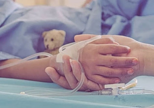 Κρήτη: Κρίσιμες ώρες για το 3χρονο κοριτσάκι στα Χανιά – Στο «μικροσκόπιο» οι θάνατοι δύο παιδιών της οικογένειας