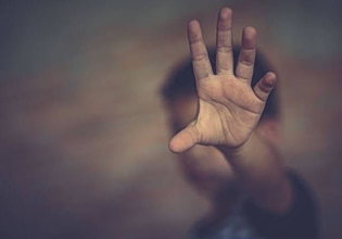 Αλεξανδρούπολη: «Μπαμπά θα με αγαπάς ακόμη;» – Συγκλονίζει ο πατέρας του 5χρονου που κακοποιήθηκε σε νηπιαγωγείο
