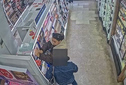Βρετανία: Ρουμάνα ρήμαζε καταστήματα καλλυντικών στο Λονδίνο – Πάνω από 100.000 λίρες η λεία της