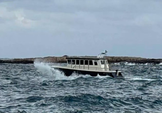 Τι λέει ο καπετάνιος που αψήφησε τα μποφόρ και μετέφερε βρέφος από τη Σκόπελο στο Βόλο