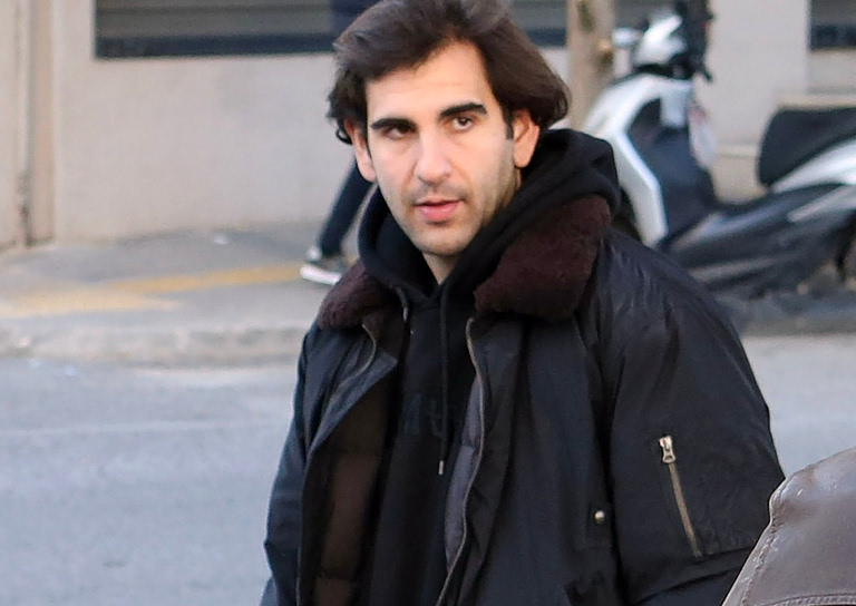 Δημήτρης Φιλιππίδης: «Γκρεμίστηκε η εικόνα του πατέρα μου και σήμερα δεν τον αναγνωρίζω»