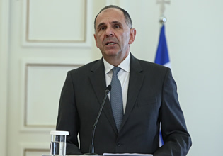 Γεραπετρίτης: Αναγκαία η σταθερότητα της Ιορδανίας – Τι είπε για Γάζα, Δυτική Όχθη και Ιράν