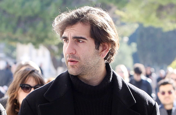 Δημήτρης Φιλιππίδης: «Γκρεμίστηκε η εικόνα του πατέρα μου και σήμερα δεν τον αναγνωρίζω»