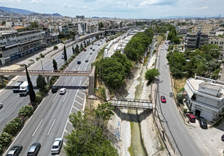 Δήμος Α.Αναργύρων-Καματερού:Αποκαταστάθηκε η πεζογέφυρα που ενώνει τους Αγίους Αναργύρους με τη Νέα Φιλαδέλφεια