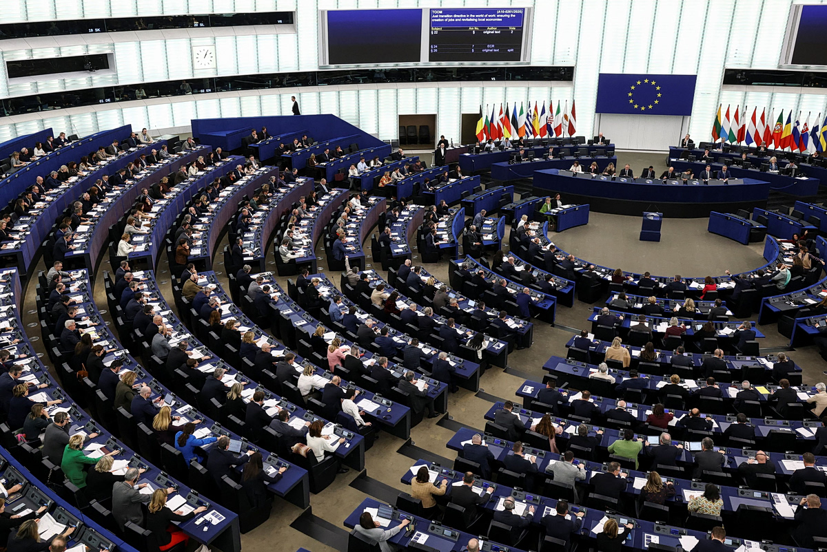 Με το φόβο έρευνας για το ΕΛΚ και τη σχέση με τον βραχίονα της «αμαρτωλής» Blue Skies ζουν στο Μαξίμου
