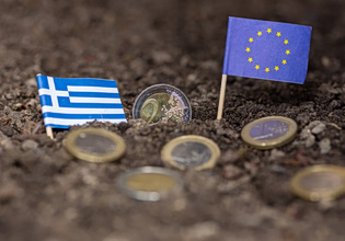Της Ε.Ε. τα ευρώ ζητούν λογαριασμό, τι άλλο θα σκάσει φοβούνται στο κράτος το επιτελικό