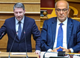 Κόντρα Ανδρουλάκη – Φλωρίδη στη Βουλή: «Με τους διαλόγους της Θεσμών δεν απειλείται η ασφάλεια Μητσοτάκη και του παρακράτους της ΝΔ»