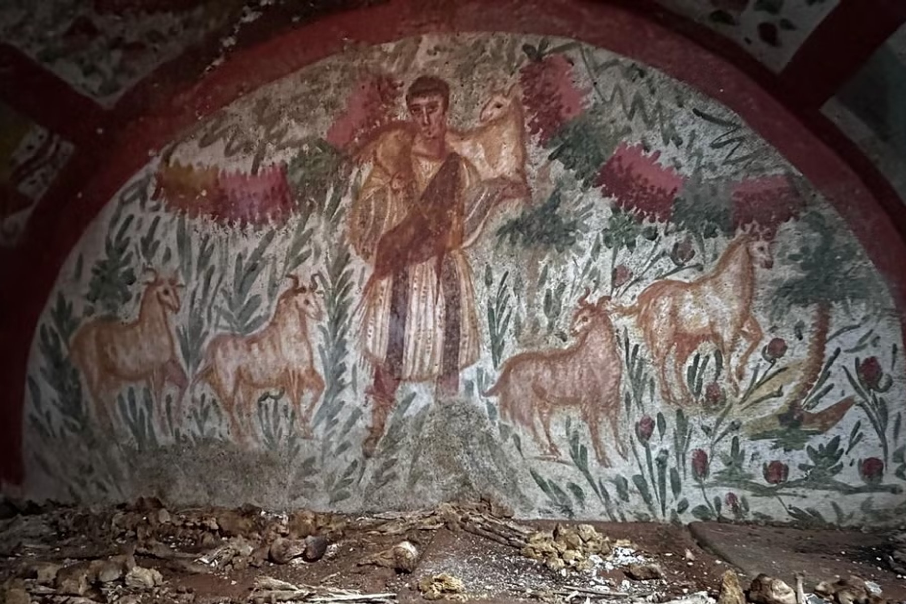 H καλύτερα διατηρημένη απεικόνιση του Ιησού, 1800 ετών – Χωρίς γένια, με κοντά μαλλιά και κομψά ρούχα