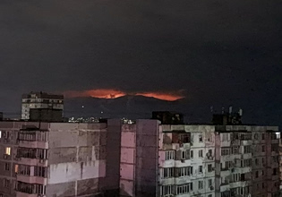 Ρωσία: Πυρκαγιά ξέσπασε σε δεξαμενή πετρελαίου στο Νοβοροσίσκ μετά από επίθεση ουκρανικών drones
