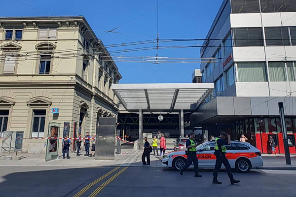 Ελβετία: Τρομοκρατική ενέργεια για την αστυνομία η επίθεση με μαχαίρι σε σιδηροδρομικό σταθμό