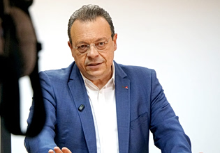 Φάμελλος: Επείγει η ενότητα για να φύγει η επικίνδυνη κυβέρνηση – Ξεκάθαρη επιλογή της κυβέρνησης να απαξιωθεί η Δημόσια Υγεία