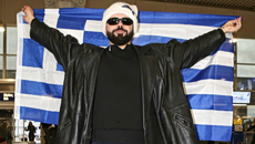 Πώς προέκυψε το Ferto και ποια η αγαπημένη εμφάνιση της Eurovision; Ο Akylas απαντά σε όσα θέλεις να ξέρεις