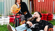 «Ακομπλεξ-Άριστα»: Μάγδα Βαρούχα και Χρήστος Αδαμόπουλος έρχονται στην Τεχνόπολη