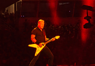 Κατάμεστο το ΟΑΚΑ για τους Metallica: Μια εκρηκτική βραδιά στην Αθήνα με το απόλυτο metal παραλήρημα
