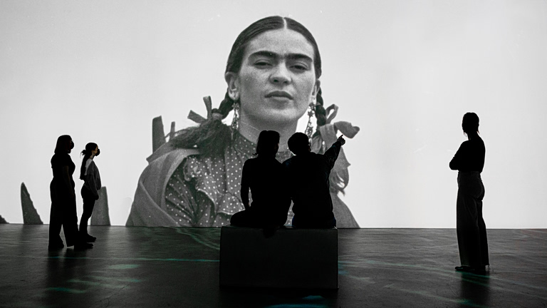 Φρίντα Κάλο: «Beyond the Icon Immersive Athens» στον Ελληνικό Κόσμο