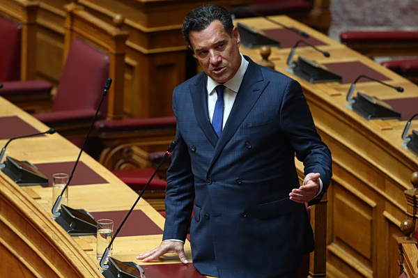 «Διμέτωπος» λάσπης από τον «λαγό» Γεωργιάδη σε Τσίπρα και Ανδρουλάκη