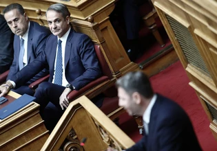 «Ως εδώ» λέει η αντιπολίτευση για τις υποκλοπές: Στα άκρα η κόντρα του ΠΑΣΟΚ με την κυβέρνηση – Προς νέα θεσμική εκτροπή για την εξεταστική