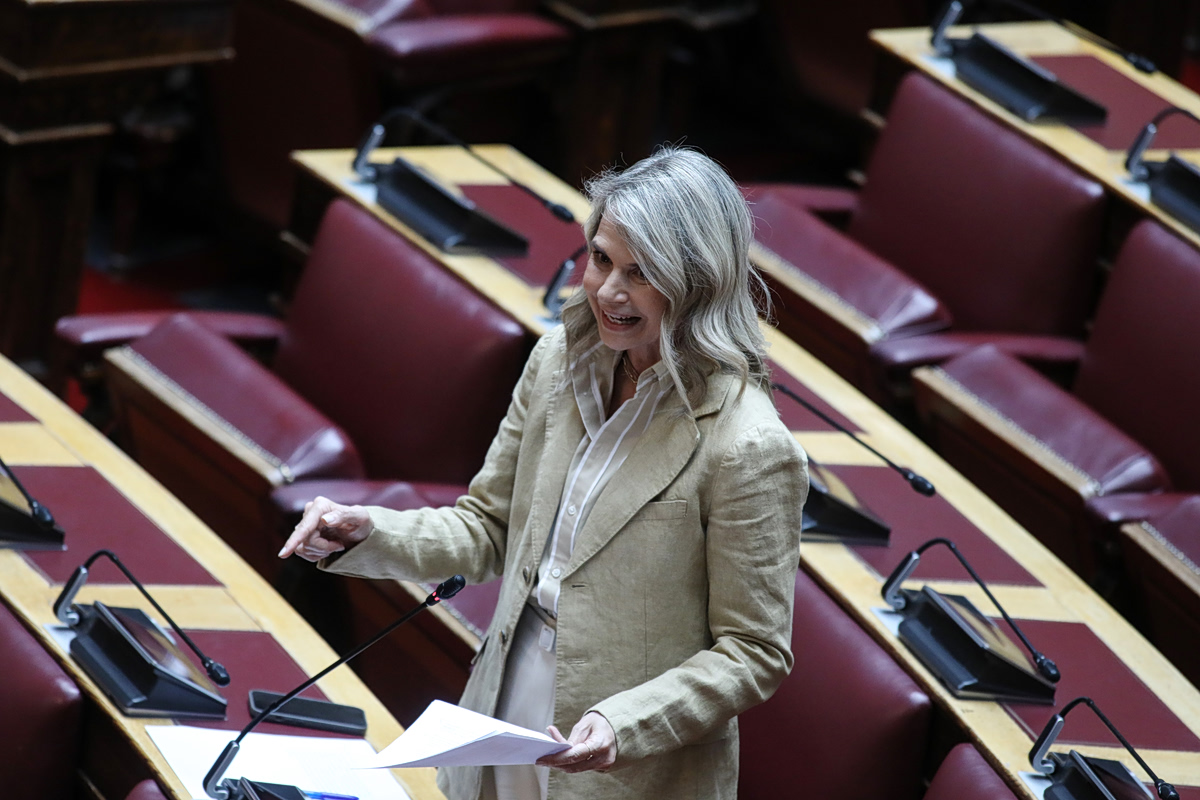 Αποστολάκη: Ζητά παρέμβαση του Αρείου Πάγου για επίσπευση καθαρογραφής της απόφασης για τους δανειολήπτες