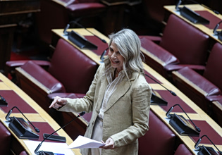 Αποστολάκη: Ζητά παρέμβαση του Αρείου Πάγου για επίσπευση καθαρογραφής της απόφασης για τους δανειολήπτες