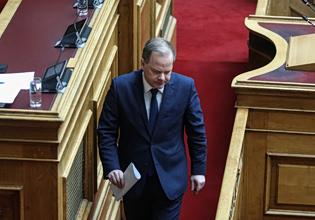Τέμπη: Στον Άρειο Πάγο συγγενείς θυμάτων – Ζητούν να διωχθεί για κακούργημα ο Κώστας Αχ. Καραμανλής