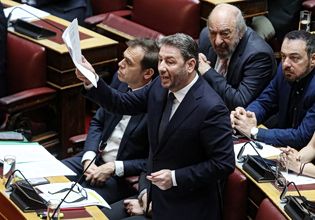 Ανδρουλάκης: Ο «Νίξον της Ελλάδας», ο κ. Μητσοτάκης έπρεπε να είναι στη Βουλή σήμερα