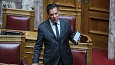 Οργή Γεωργιάδη για τη φωτογραφία με γυναίκα στα social – «Δεν είμαι εγώ, μάλλον είναι AI»