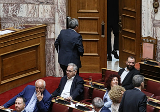 Η κυβέρνηση «θάβει» την εξεταστική για τις υποκλοπές: Πρόταση για 151 βουλευτές