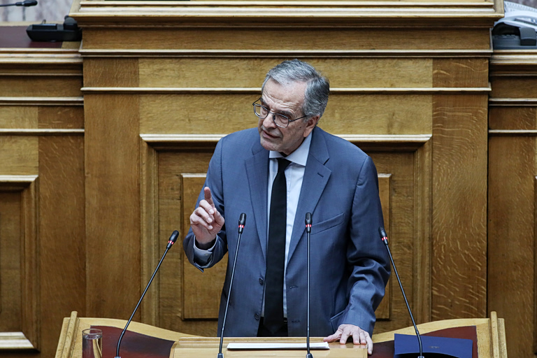 Σαμαράς για υποκλοπές: Εξευτελίζετε τους θεσμούς και τη ΝΔ κ. Μητσοτάκη – Δεν είστε ηγεμόνας είστε πρωθυπουργός