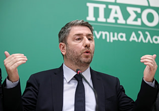 Ανδρουλάκης για Δημητριάδη: Ο «εθνικός ωτακουστής» κάνει μαθήματα υψηλής πολιτικής, αντί να λογοδοτήσει