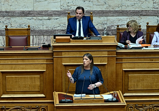 Επεισοδιακή άρση ασυλίας Κωνσταντοπούλου και κόντρα με Φλωρίδη – «Μόνο τα τσιράκια του, οι επίορκοι δικαστές με κατήγγειλαν»