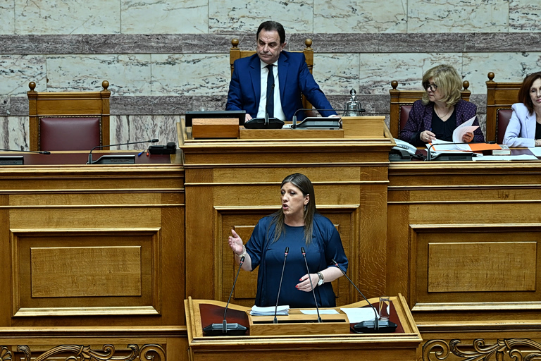 Επεισοδιακή άρση ασυλίας Κωνσταντοπούλου και κόντρα με Φλωρίδη – «Μόνο τα τσιράκια του, οι επίορκοι δικαστές με κατήγγειλαν»
