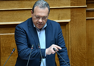 Φάμελλος: Λαβύρινθος σκανδάλων που ξεκινούν και τελειώνουν στο Μαξίμου – Κρυπτόμενος και πολλαπλά εκβιαζόμενος πρωθυπουργός
