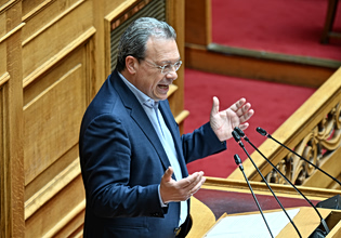 Φάμελλος: Μόνο μια μεγάλη πολιτική δημοκρατική αλλαγή θα εξασφαλίσει μια προοδευτική Συνταγματική Αναθεώρηση