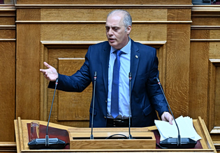 Βουλή: Επεισοδιακή άρση ασυλίας Βελόπουλου – Πώς η Ελ. Λύση άλλαξε γραμμή και «έπεισε» τη ΝΔ αλλά δεν πέρασε