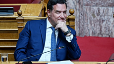 ΠΑΣΟΚ για Γεωργιάδη: Θα καθιερωθούν οι συνεντεύξεις του ως το 20λεπτο της πανελλαδικής διασκέδασης