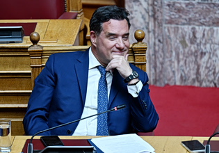 ΠΑΣΟΚ για Γεωργιάδη: Θα καθιερωθούν οι συνεντεύξεις του ως το 20λεπτο της πανελλαδικής διασκέδασης