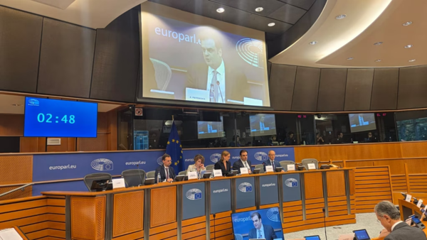 Η ευρωζώνη μπορεί να αντέξει το νέο σοκ, λέει ο Πιερρακάκης