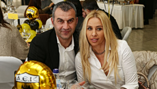 Δήμαρχος Πάτμου για Δέλλα και Μαστροκώστα: «Την πήρε στα χέρια του με τρυφερότητα»