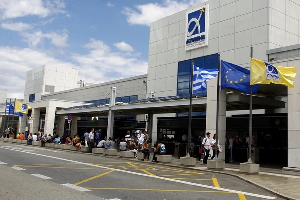 Νεκρός άνδρας εντοπίστηκε στις τουαλέτες στο αεροδρόμιο «Ελ. Βενιζέλος»