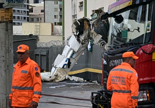 Βραζιλία: Μονοκινητήριο αεροσκάφος συντρίβεται σε πολυκατοικία στο Μπέλο Οριζόντε