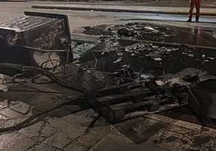 Φωτιά σε κάδους στη λεωφόρο Αλεξάνδρας – Διακόπηκε για λίγο η κυκλοφορία