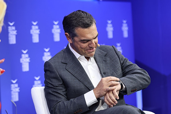 Η ΝΔ το ρίχνει δαγκωτό στην Ομάδα Α(να)λήθειας, ο Τσίπρας λέει «Μητσοτάκη έφτασε η ώρα της αλήθειας» και στη Βουλή θα ρωτήσουν επιτέλους γιατί μπήκαν οι «κοριοί»
