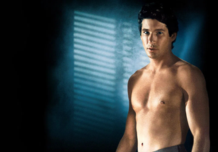 American Gigolo νέας κοπής: Ο γιος του Ρίτσαρντ Γκιρ στα οργασμικά χνάρια του – Euphoria και Σίντι Κρόφορντ