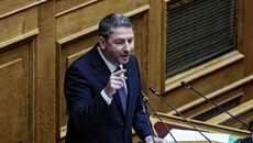ΠΑΣΟΚ: Προετοιμάζονται για Τσίπρα και απαντούν με το πράσινο «μανιφέστο»