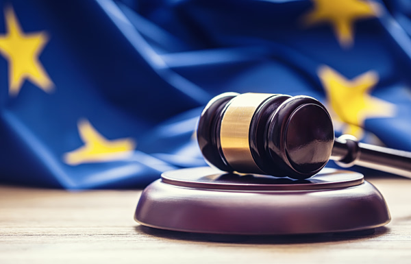 Ε.Ε.: Νόμιμη η επιβολή τελών στις πλατφόρμες για τη χρήση ειδησεογραφικού περιεχομένου