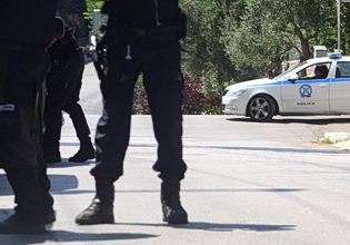 Αστυνομική επιχείρηση με 9 συλλήψεις σε οικισμούς στον Ασπρόπυργο